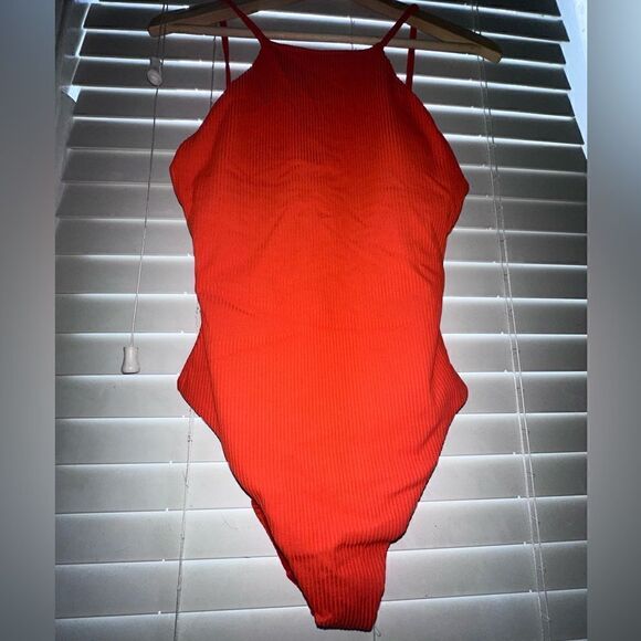 Andie || NWT Asbury Ribbed One Piece Size Small - Picture 3 of 9